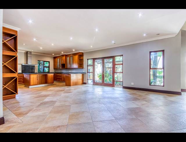 4 BEDROOM HOUSE TO LET IN HOUGHTON ESTATE